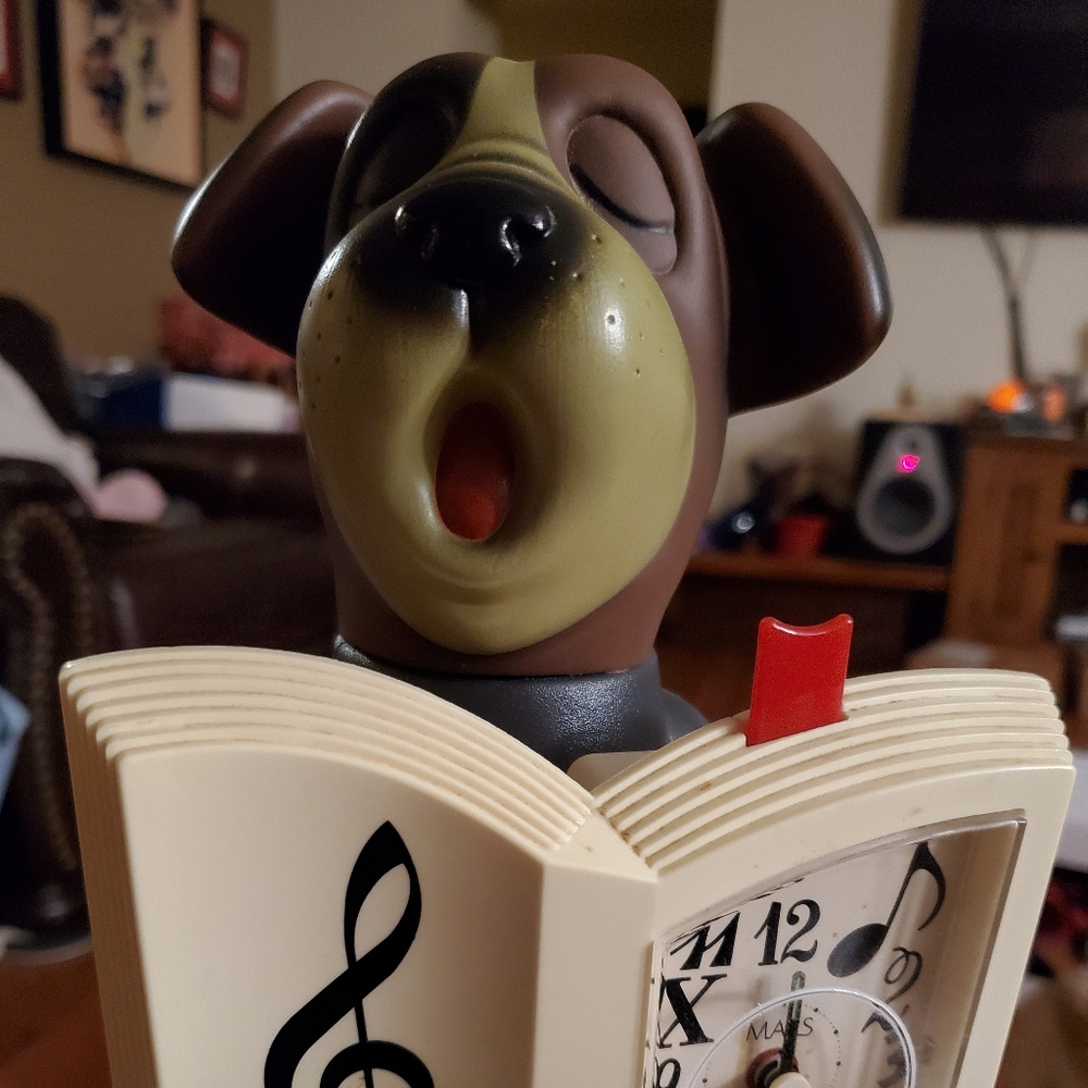 Sunko vintage dog alarm clock